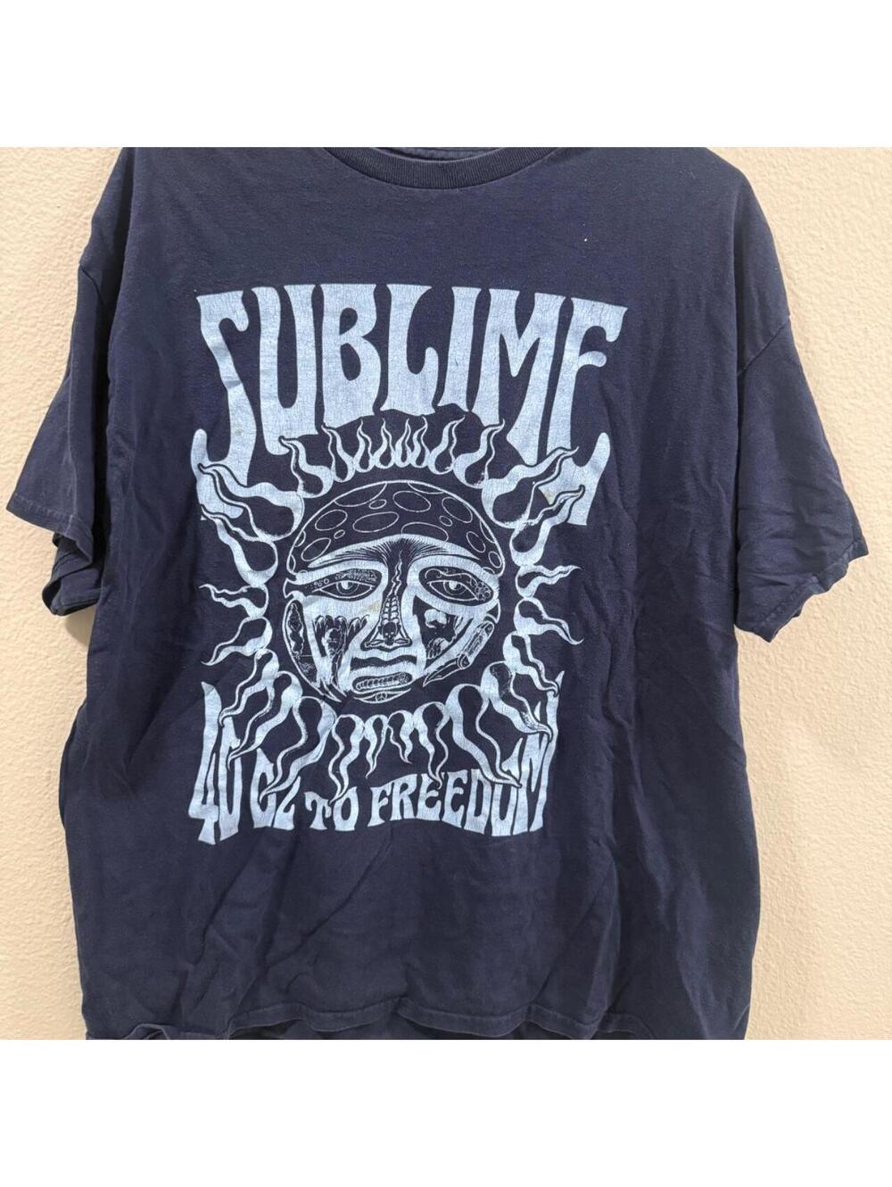 Sublime Men's Navy and Blue Tshirt